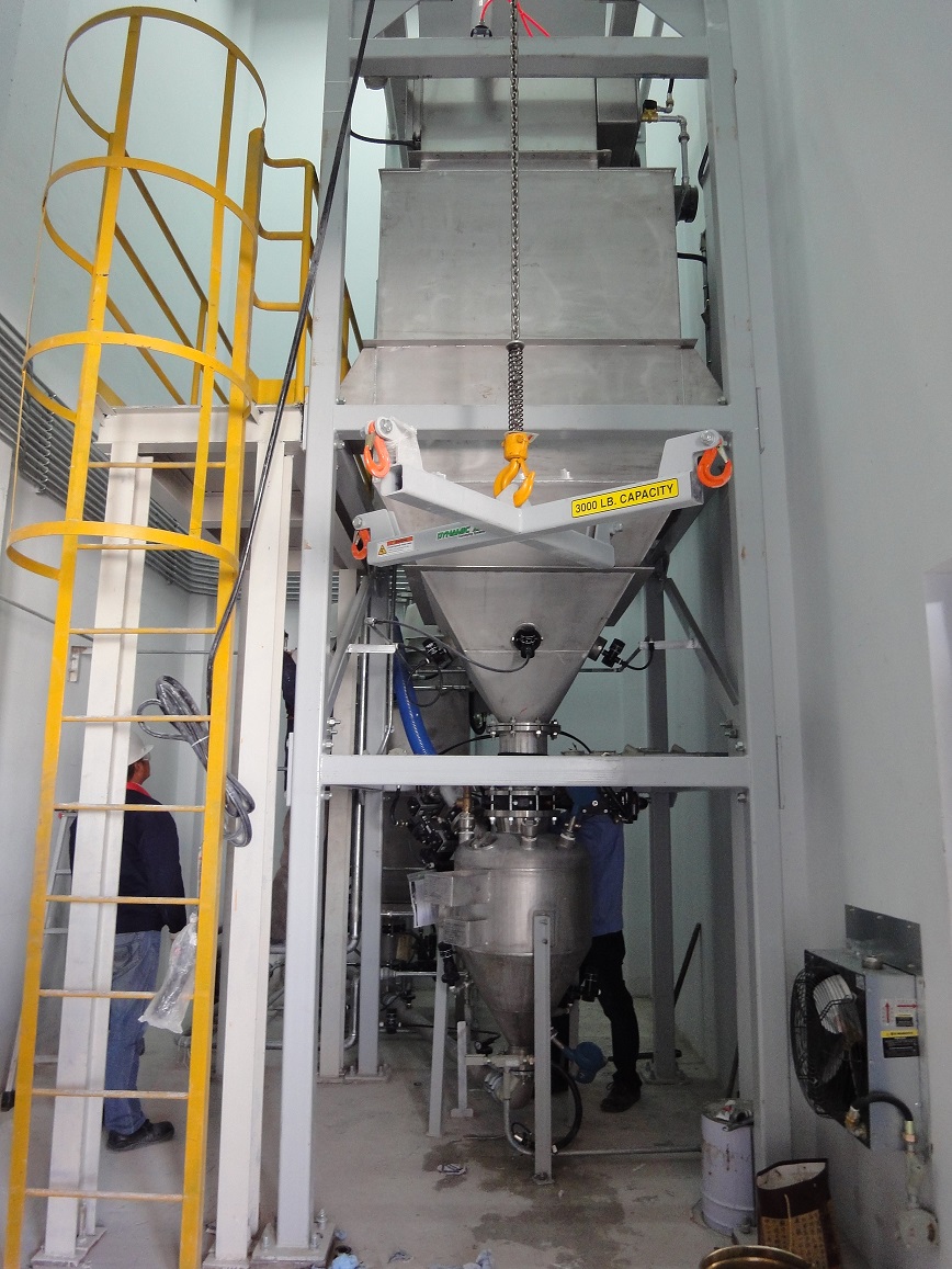 BulkBuster™ bulk bag unloading  dense phase pneumatic conveying of Paint